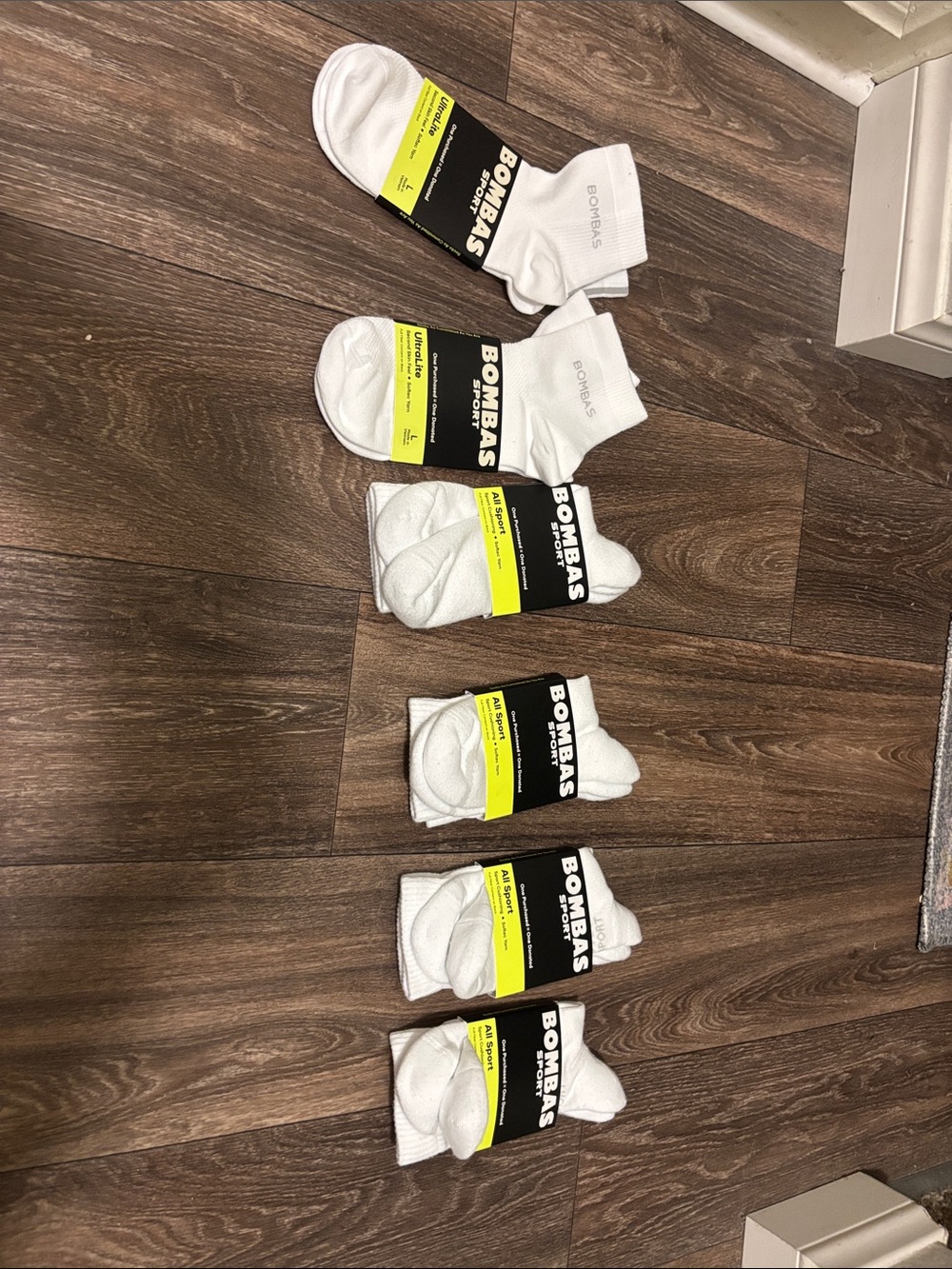 Lot of 6 - Bombas socks